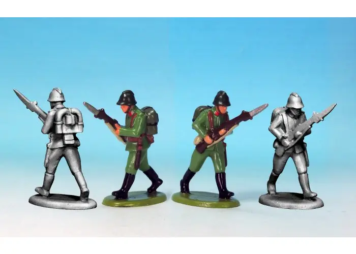 Panovian Infantrymen with backpacks