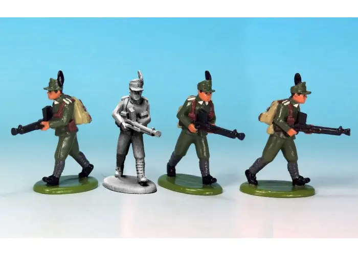 Berglander Mountain Infantrymen with LMG